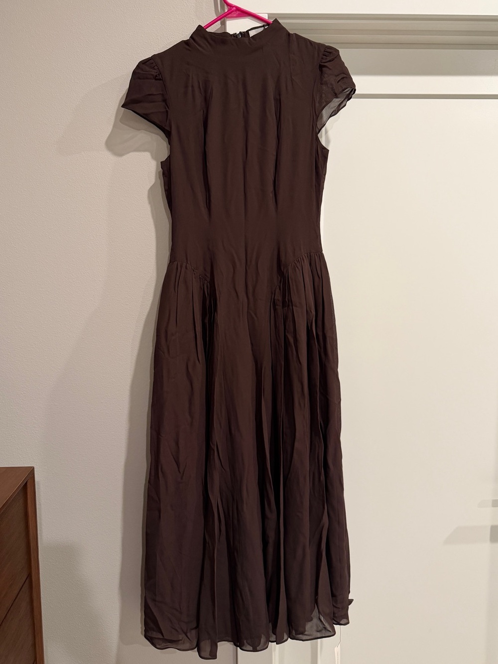 Reformation Maven Dress in chocolate mole size 8 - Picture 3 of 7